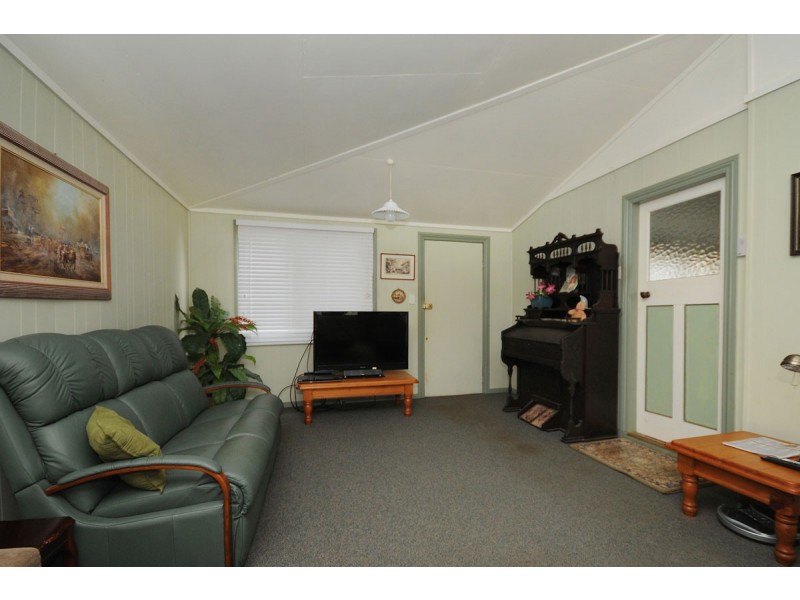 158 Stenner Street, Middle Ridge QLD 4350