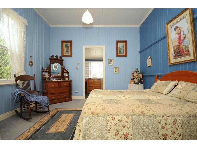 158 Stenner Street, Middle Ridge QLD 4350