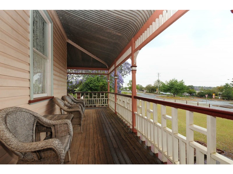158 Stenner Street, Middle Ridge QLD 4350