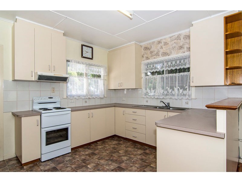 21 Dunne Street, Harristown QLD 4350