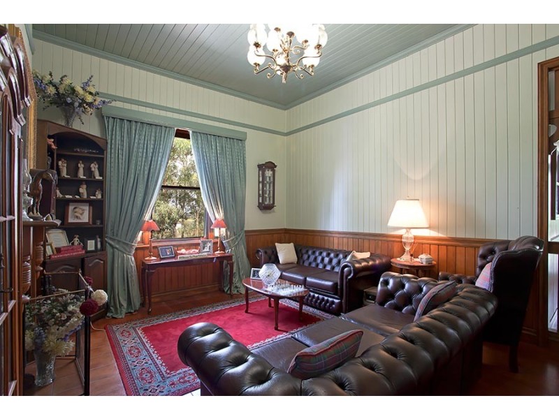 26 Bailey Street, Southbrook QLD 4363