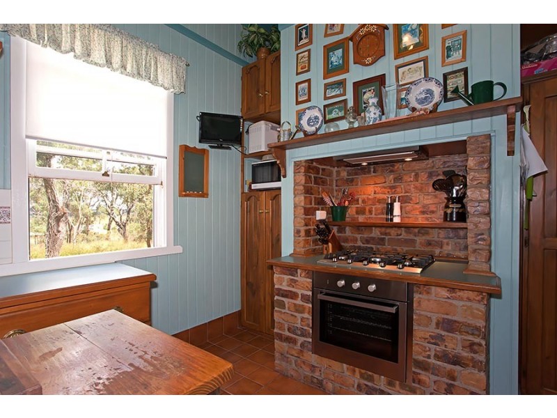 26 Bailey Street, Southbrook QLD 4363