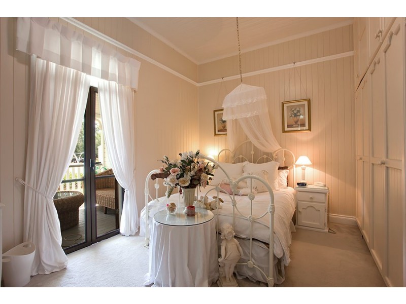 26 Bailey Street, Southbrook QLD 4363