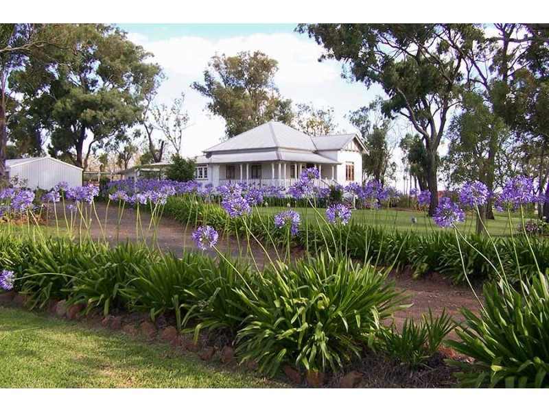 26 Bailey Street, Southbrook QLD 4363