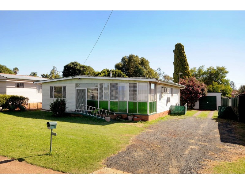 433 Stenner Street, Harristown QLD 4350