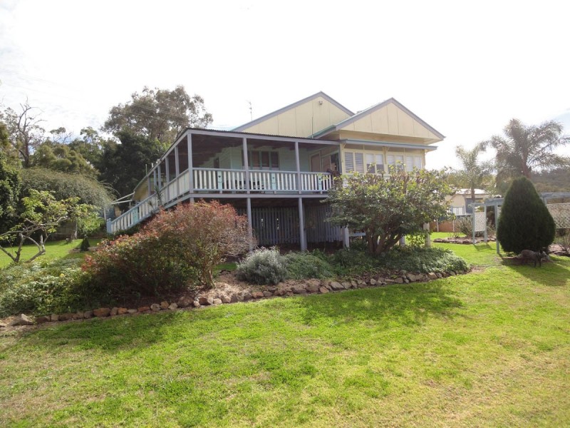 ” Larian Lea “, Southbrook QLD 4363