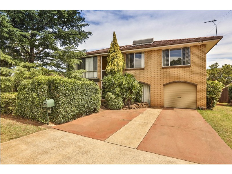 396 North Street, Wilsonton QLD 4350