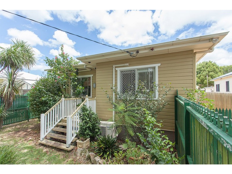 23 Doncaster Street, Newtown QLD 4350