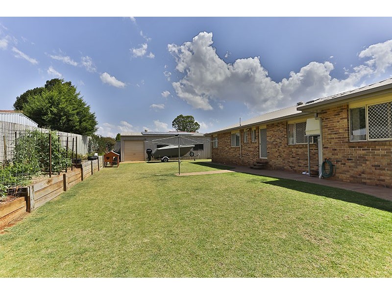 368-372 Boundary Street, Wilsonton QLD 4350