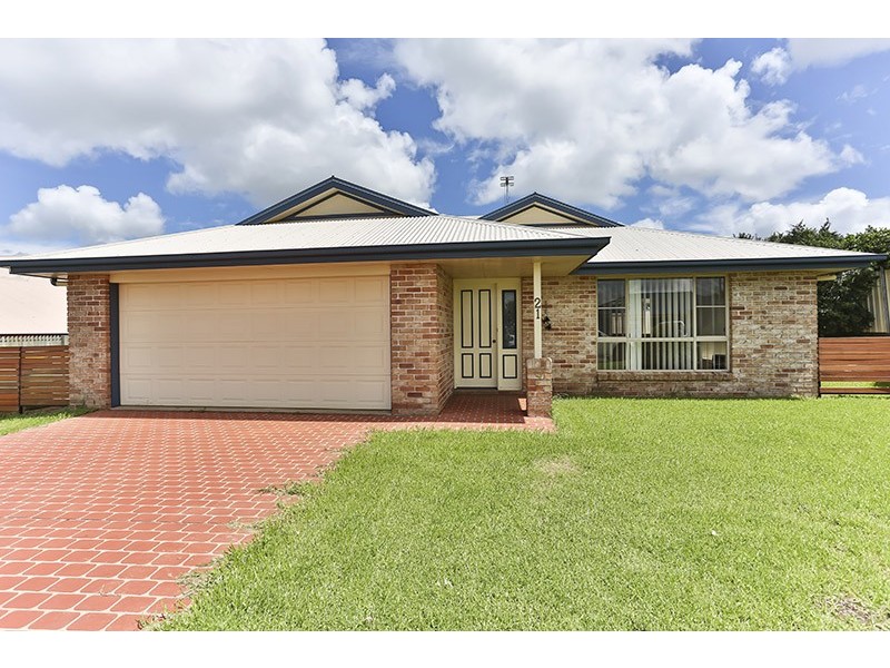 21 Macrossan Street, Cranley QLD 4350