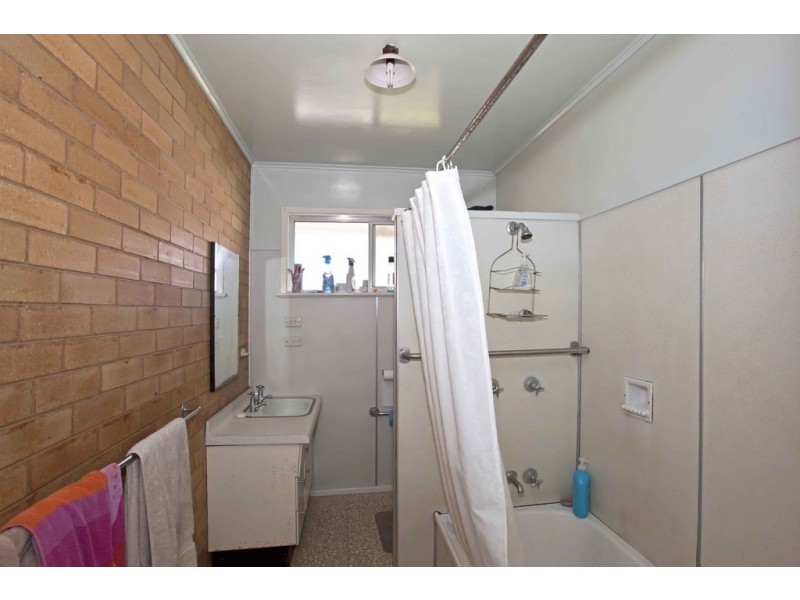 46 Hoey Street, Kearneys Spring QLD 4350