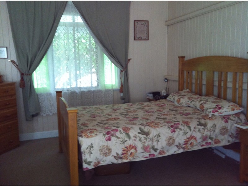 206 Long Street, South Toowoomba QLD 4350