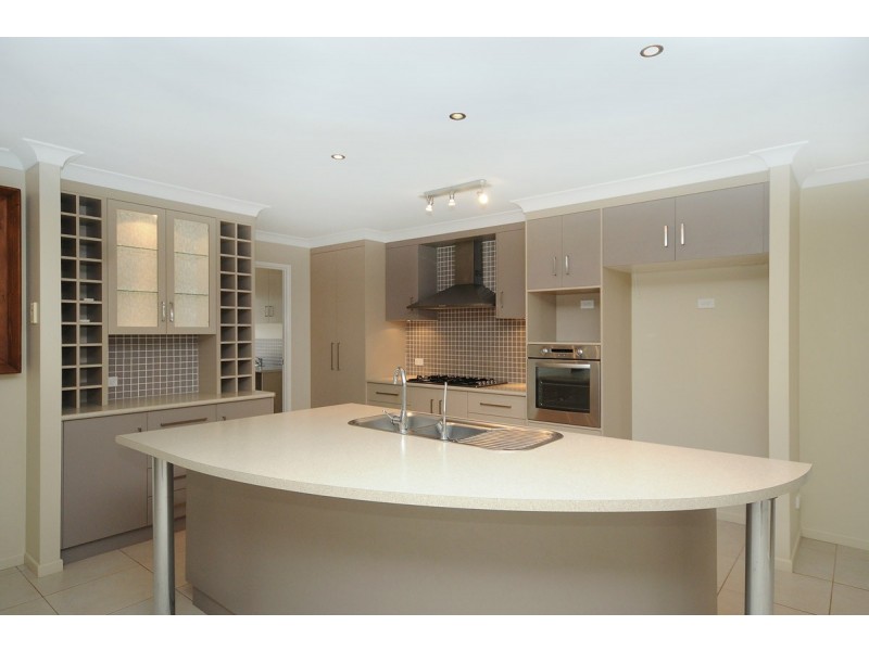 4 Osprey Court, Rangeville QLD 4350