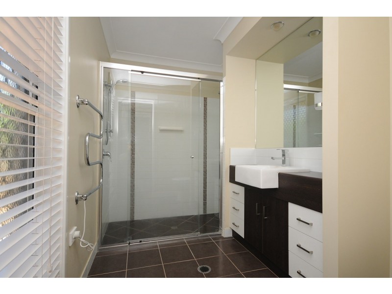 4 Osprey Court, Rangeville QLD 4350