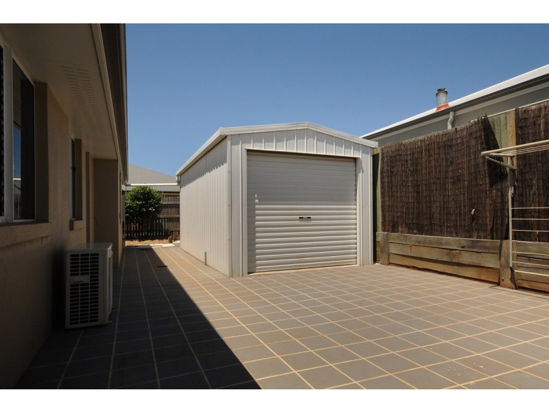 4 Osprey Court, Rangeville QLD 4350