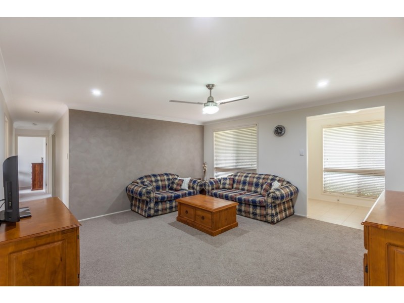 66 Jennifer Cresent, Darling Heights QLD 4350
