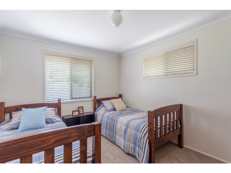 66 Jennifer Cresent, Darling Heights QLD 4350