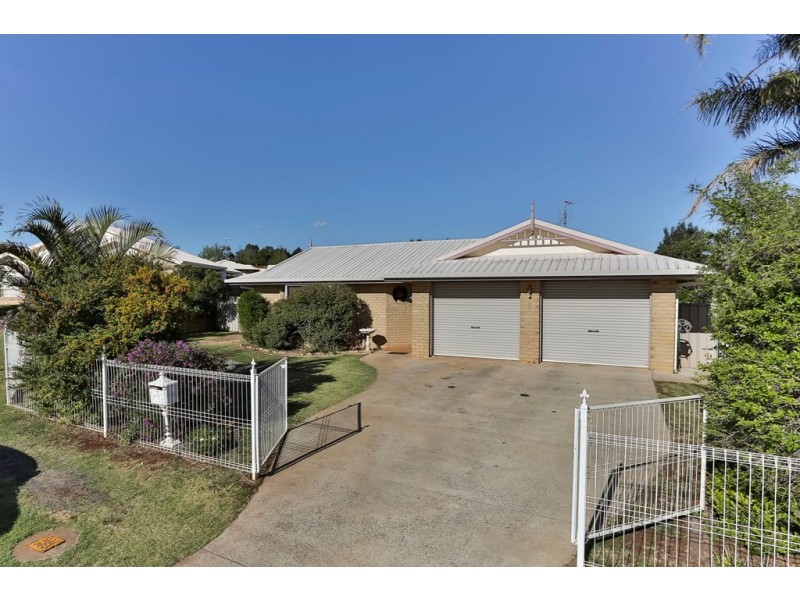 4 Nimrod Court, Wilsonton QLD 4350
