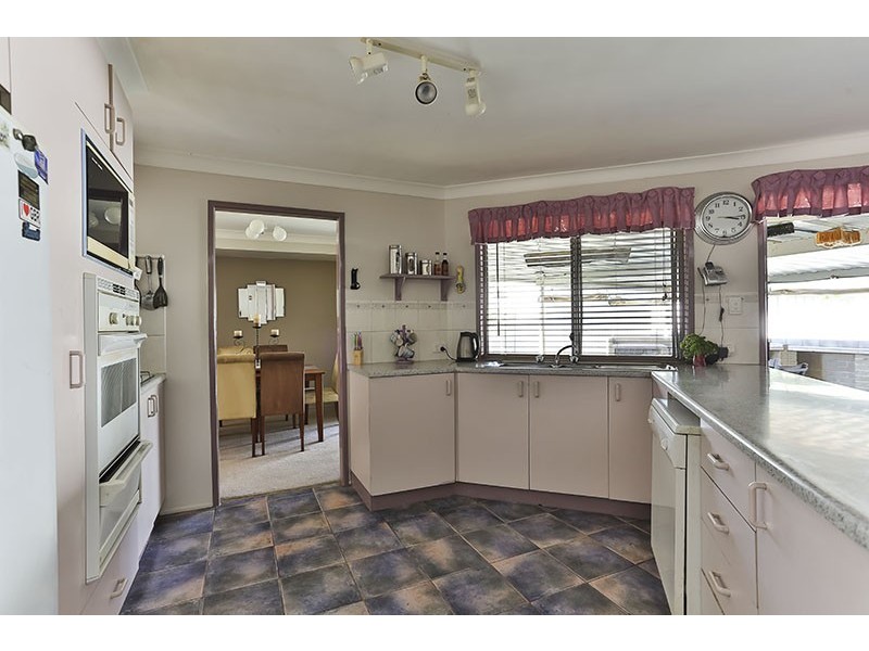 4 Nimrod Court, Wilsonton QLD 4350
