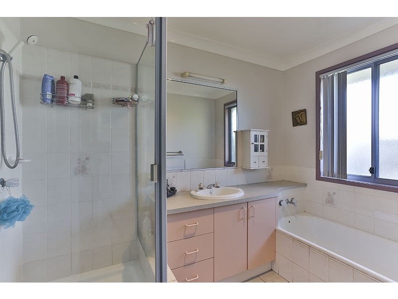 4 Nimrod Court, Wilsonton QLD 4350