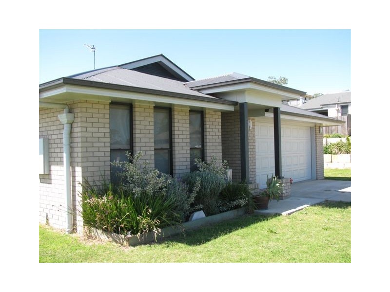 6 Jay Street, Westbrook QLD 4350