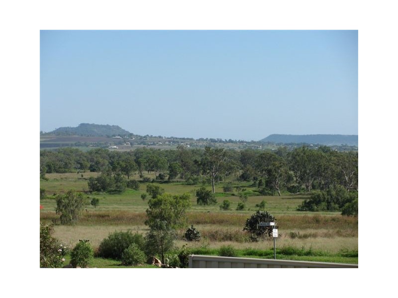 6 Jay Street, Westbrook QLD 4350