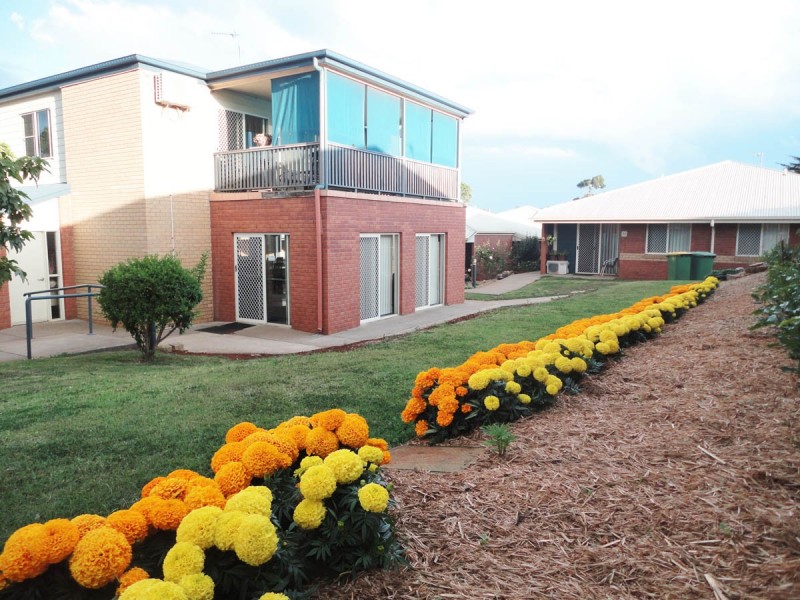 “Oxford Crest” Units 21 and 23, 306 James Street, Harristown QLD 4350