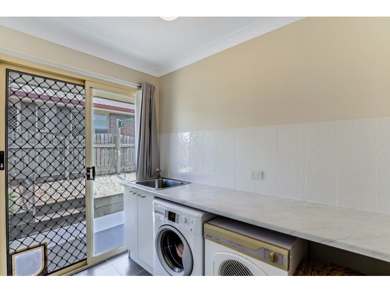 22 Moore Crescent, Wilsonton QLD 4350