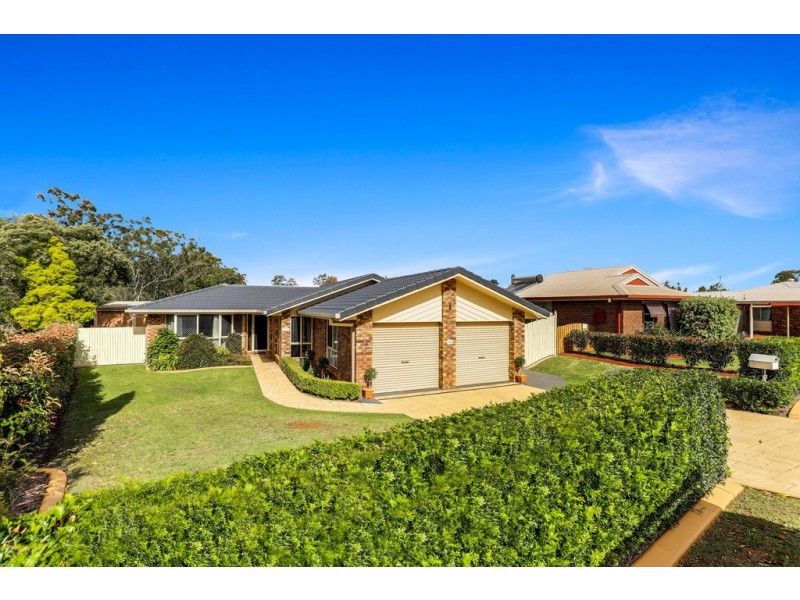22 Moore Crescent, Wilsonton QLD 4350