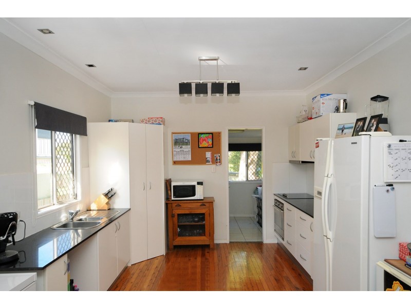 66 Alford Street, Mount Lofty QLD 4350