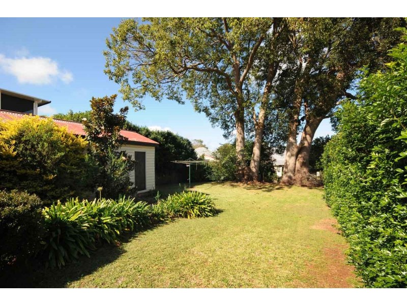 66 Alford Street, Mount Lofty QLD 4350