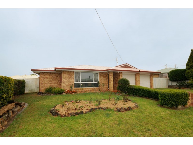 10 Fischer Court, Kearneys Spring QLD 4350