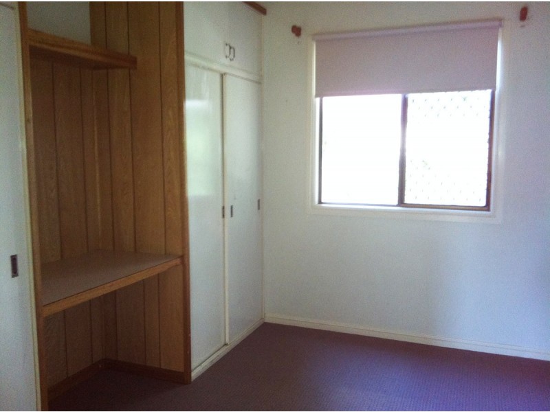 8 Vacy Street, Newtown QLD 4350