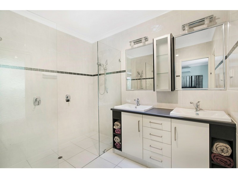 39 Highfields Road, Highfields QLD 4352