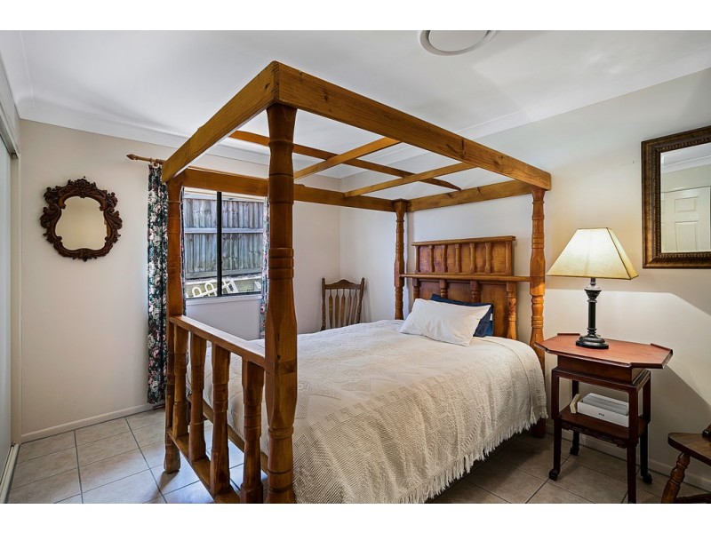 19 McShane Drive, Mount Kynoch QLD 4350