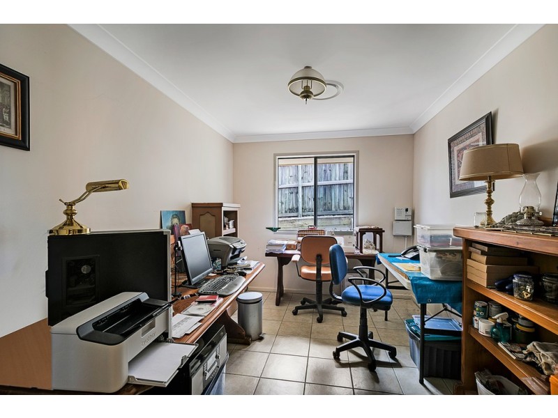 19 McShane Drive, Mount Kynoch QLD 4350