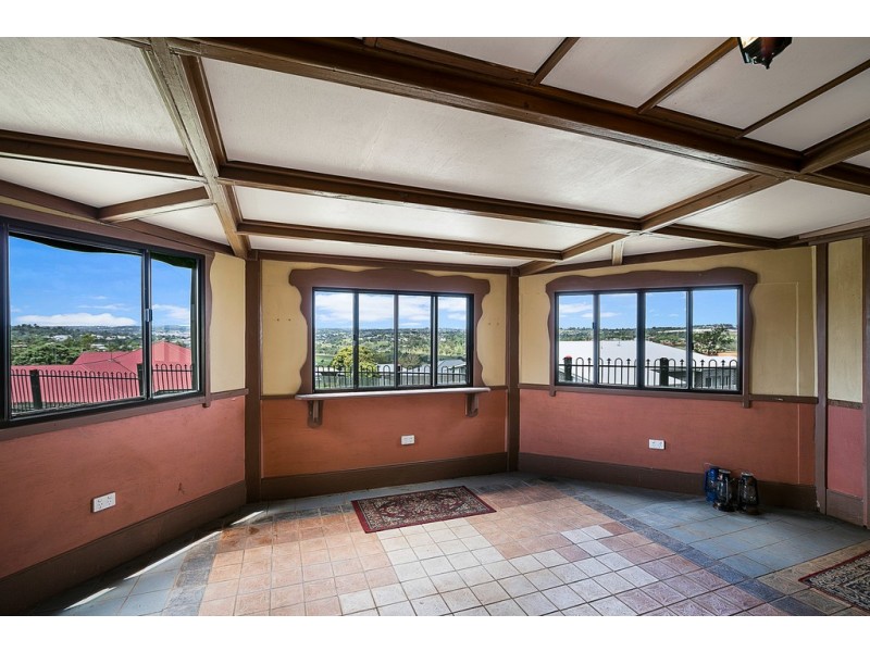 19 McShane Drive, Mount Kynoch QLD 4350