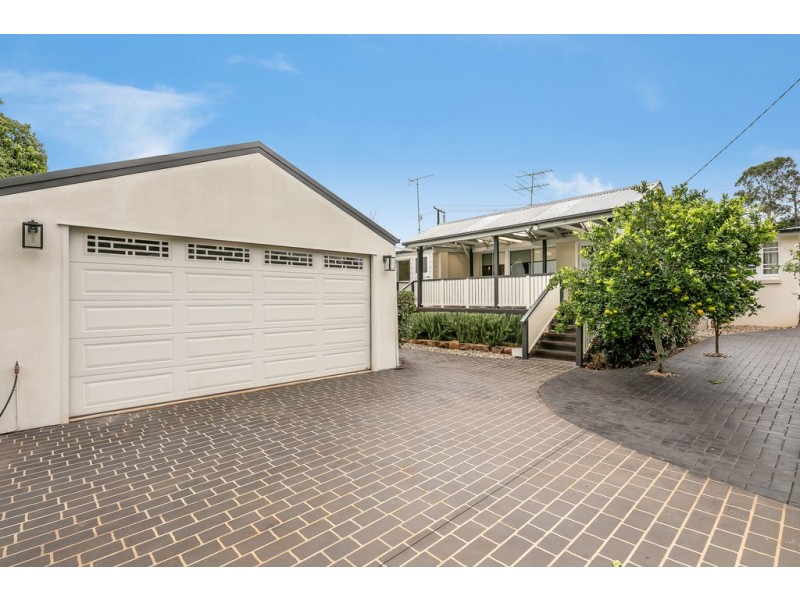 16 Rhyde Street, Mount Lofty QLD 4350