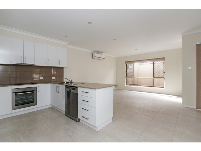Unit 3/65 Crown Street, Rangeville QLD 4350