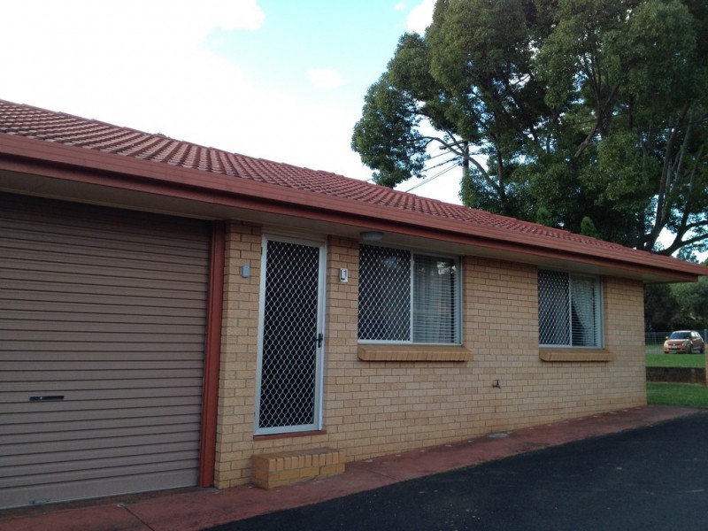 1/283A Hume Street, South Toowoomba QLD 4350