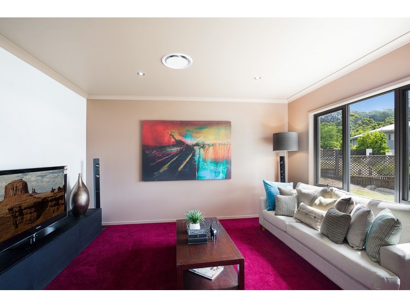 28 Piccadilly Court, Mount Lofty QLD 4350