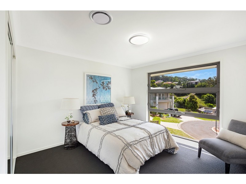 28 Piccadilly Court, Mount Lofty QLD 4350