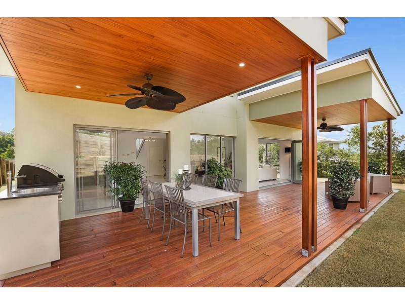 28 Piccadilly Court, Mount Lofty QLD 4350