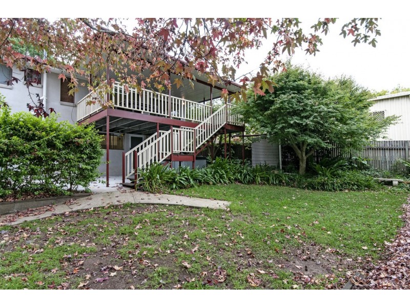 36 Range Street, Mount Lofty QLD 4350