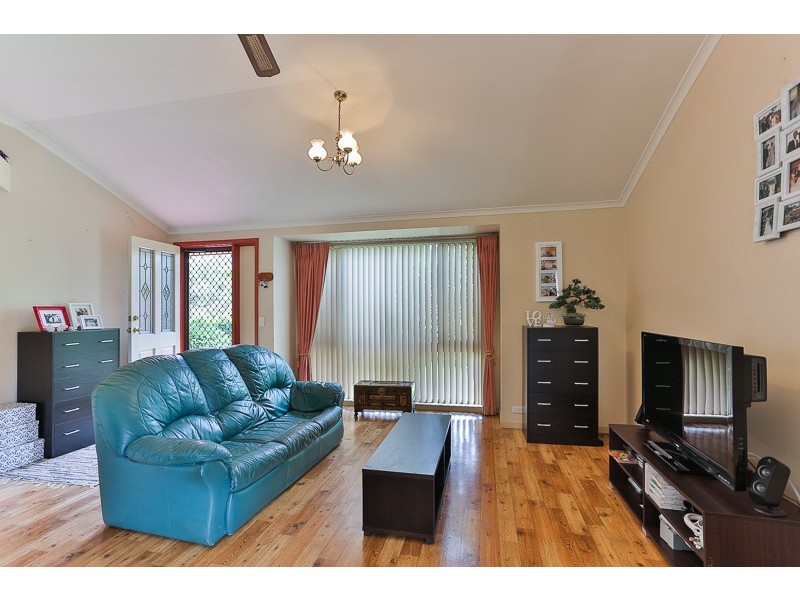 11 McWilliam Street, Wilsonton Heights QLD 4350