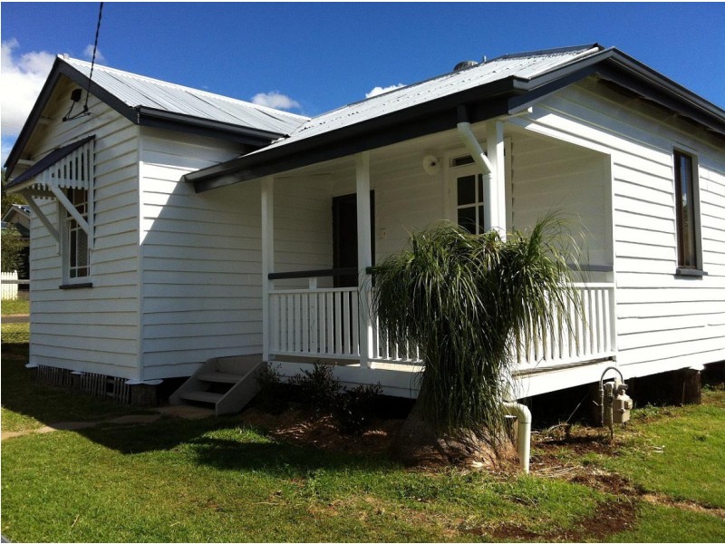 5 Ivory Street, North Toowoomba QLD 4350