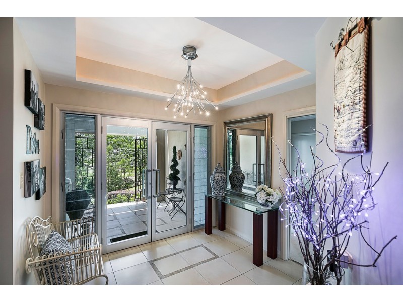 15 Coventry Court, Mount Lofty QLD 4350