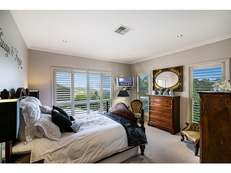 15 Coventry Court, Mount Lofty QLD 4350