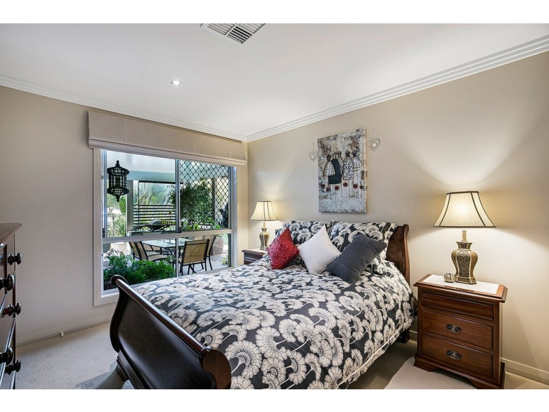 15 Coventry Court, Mount Lofty QLD 4350