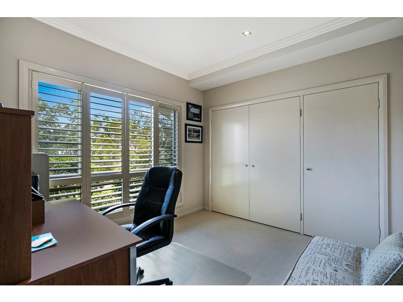 15 Coventry Court, Mount Lofty QLD 4350